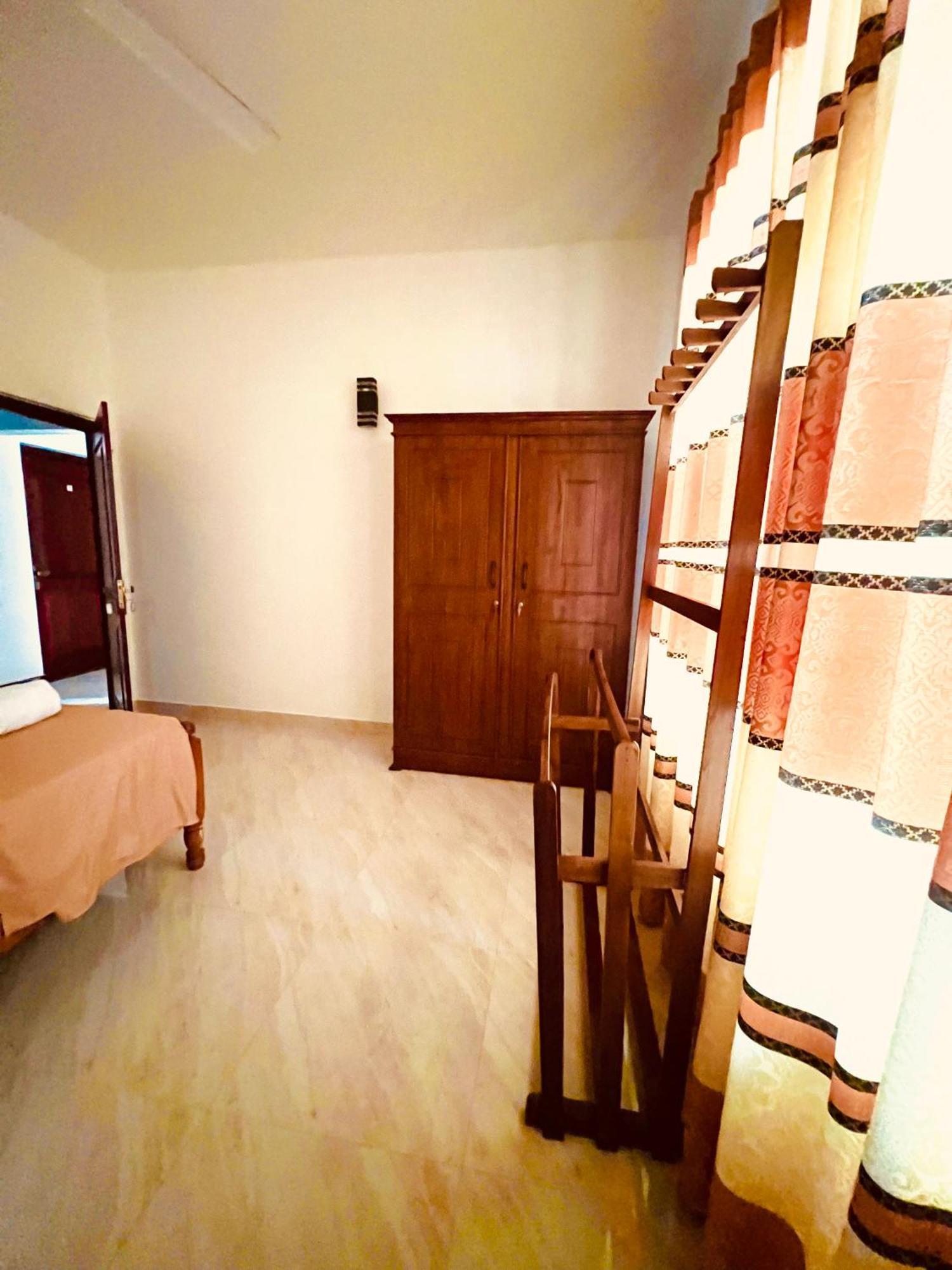 Ahasna Airport Villa Negombo Exterior foto